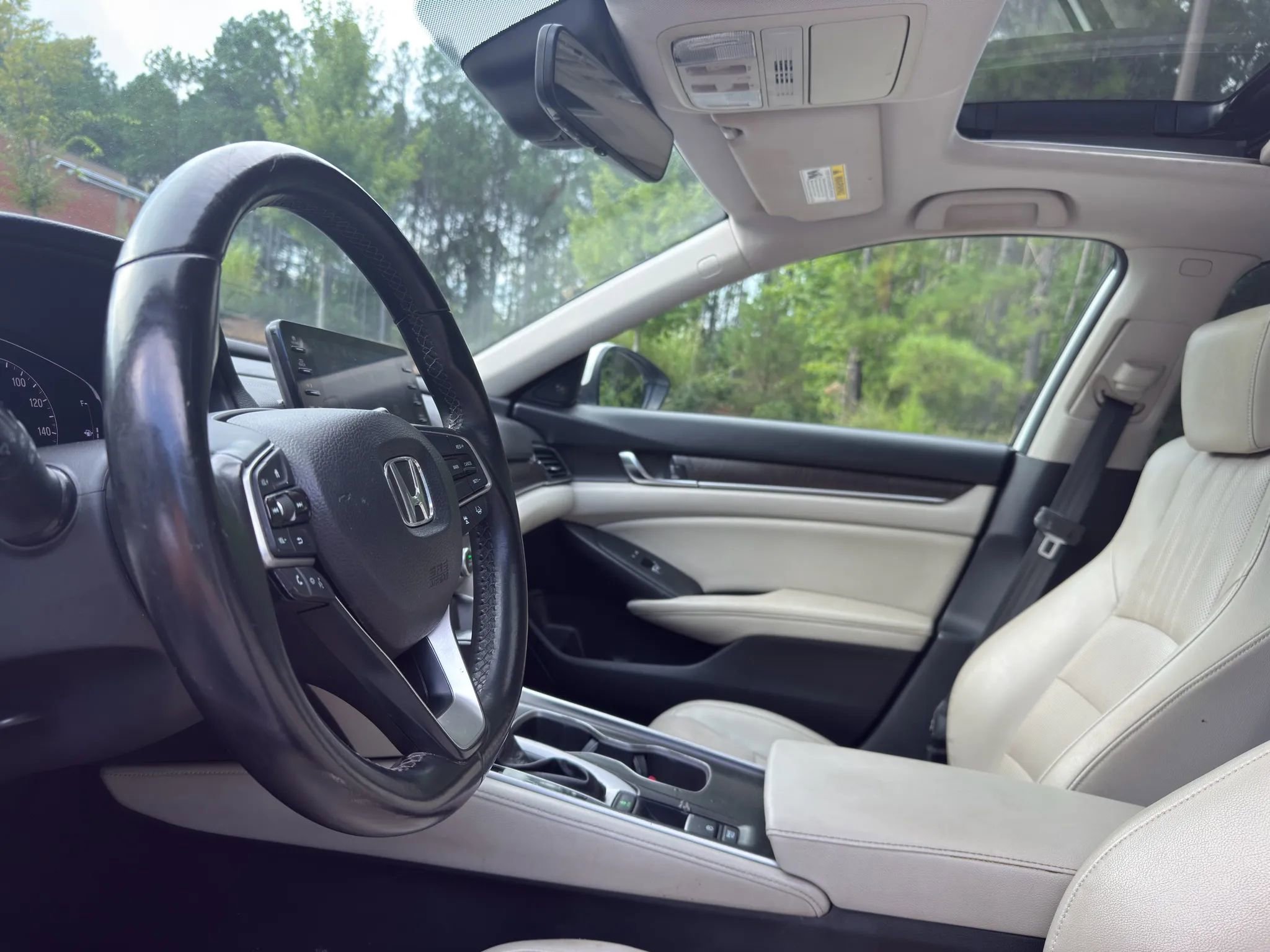 Used 2018 Honda Accord EX-L image 17