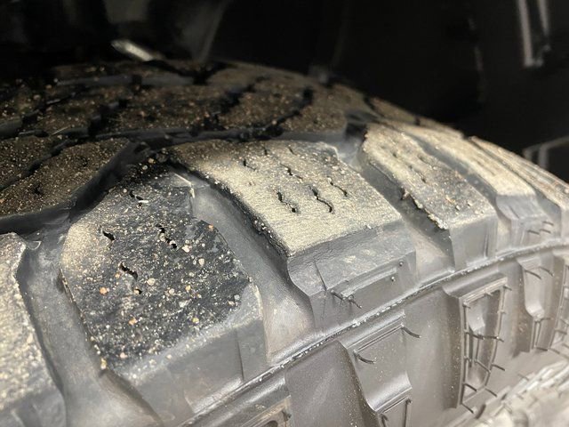 Used 2022 RAM 1500 Classic SLT image 8