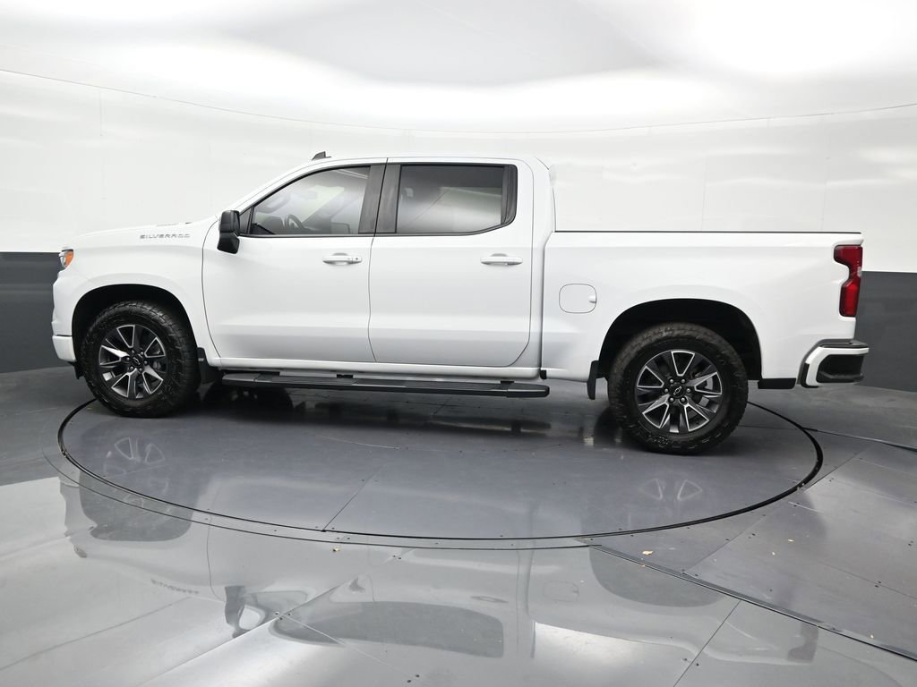 Used 2023 Chevrolet Silverado 1500 RST RWD image 2