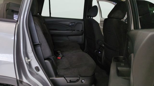 Used 2022 Honda Pilot Sport image 15