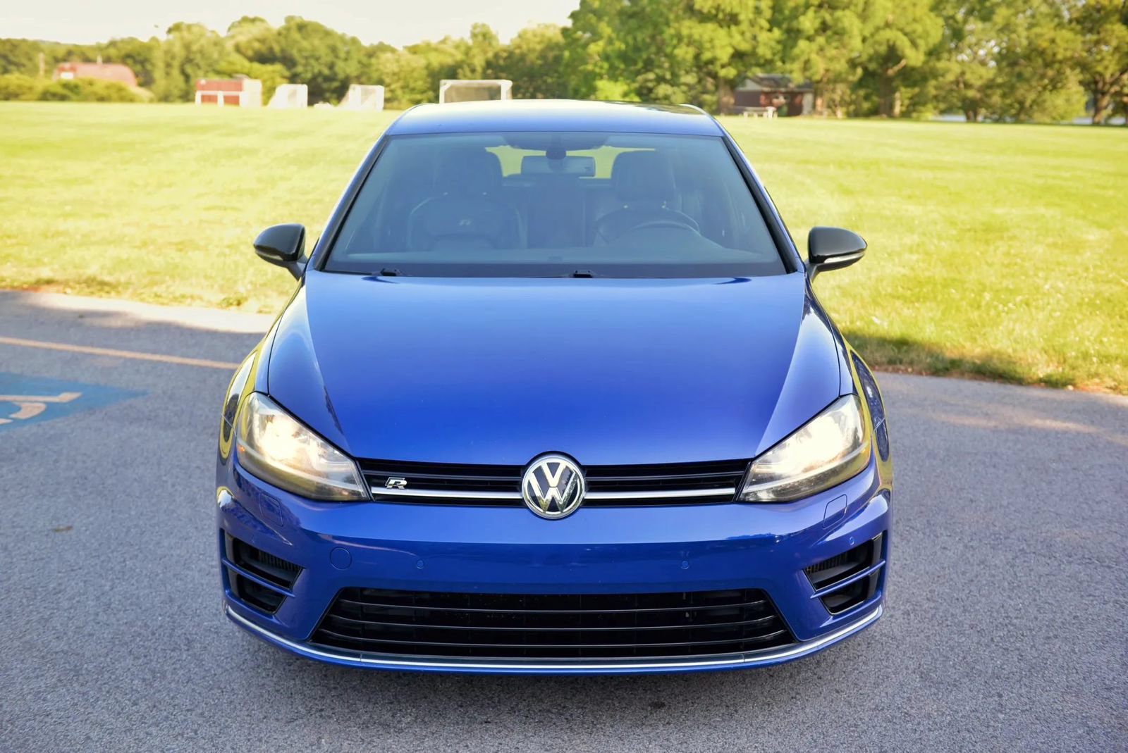Used 2015 Volkswagen Golf R 4-Door AWD/4WD image 26