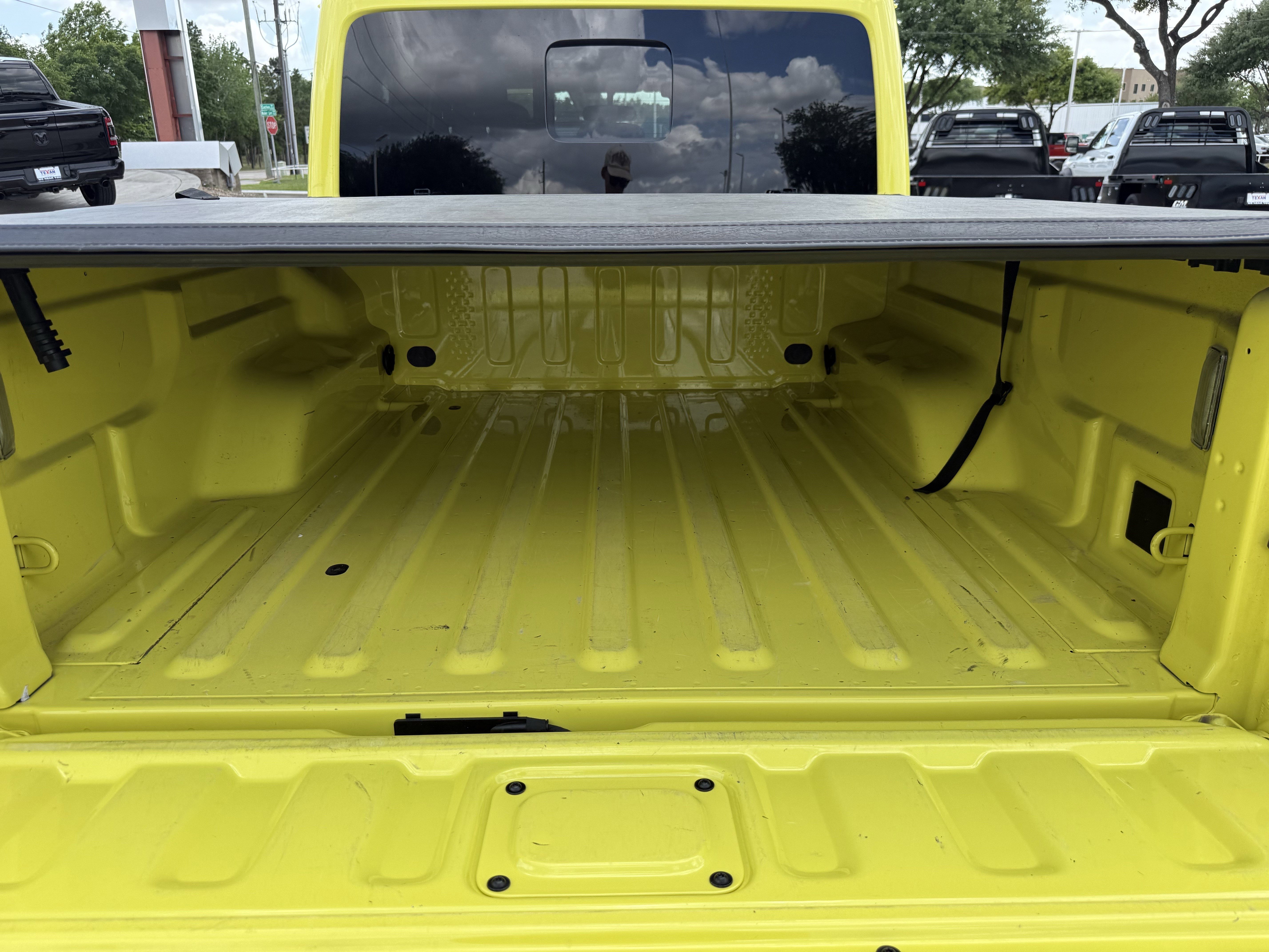 Used 2024 Jeep Gladiator Sport AWD/4WD image 30