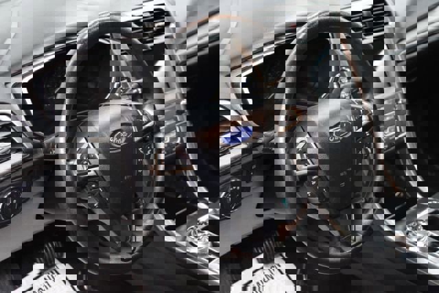 Used 2019 Ford Fusion SE image 12