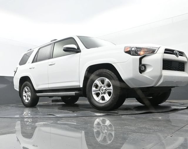 Used 2021 Toyota 4Runner SR5 RWD image 9