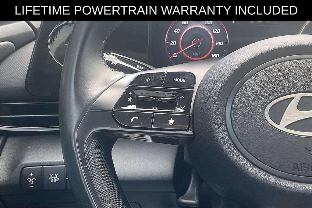 Used 2025 Hyundai Elantra SEL FWD image 16