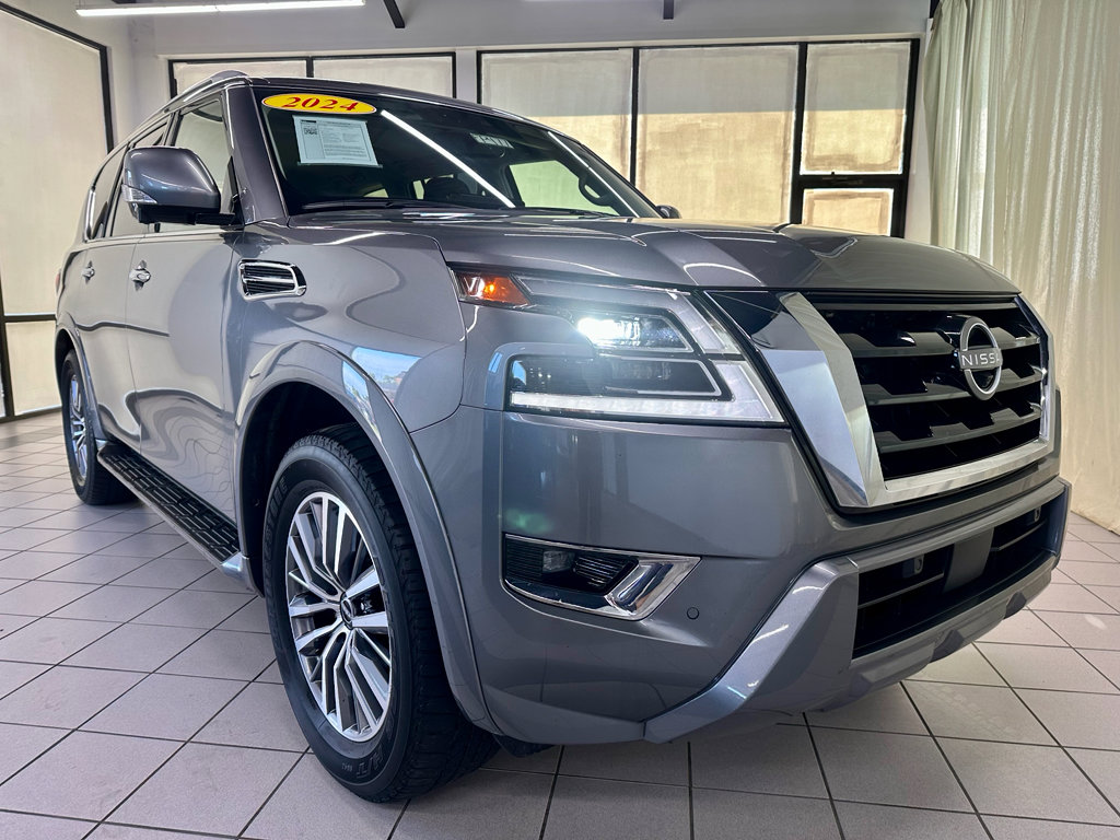 Used 2024 Nissan Armada SL image 2