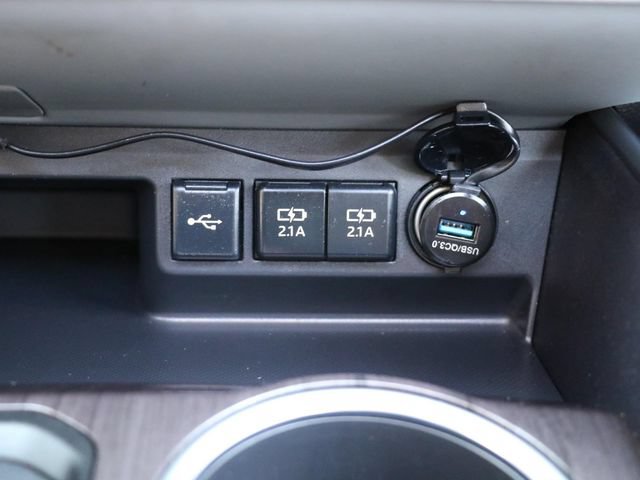 Used 2021 Toyota Highlander Platinum AWD/4WD image 26
