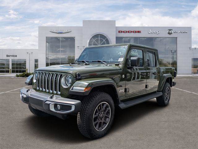 Certified 2022 Jeep Gladiator Overland w/ LED Lighting Group AWD/4WD image 5