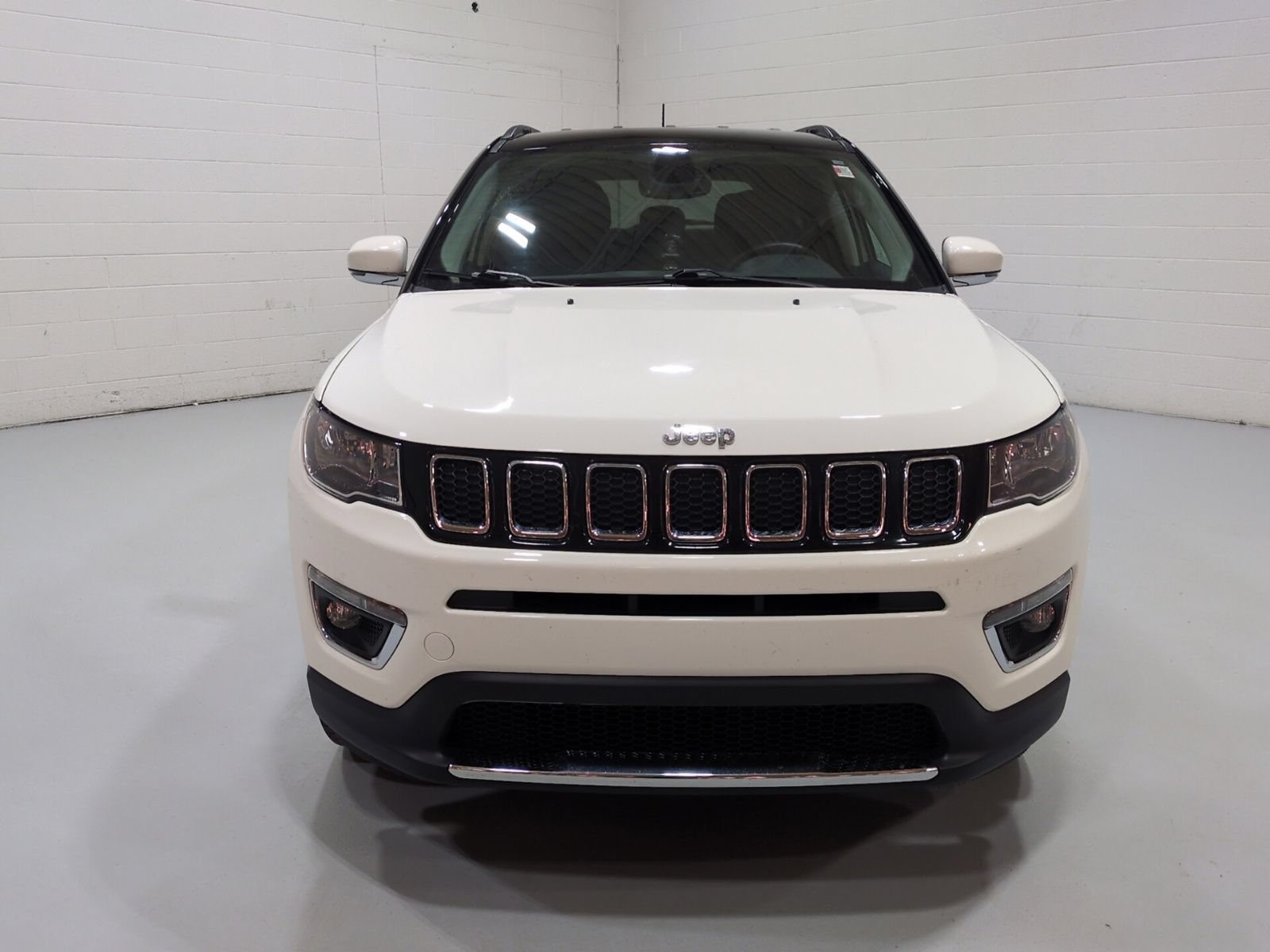 Used 2019 Jeep Compass Limited AWD/4WD image 8