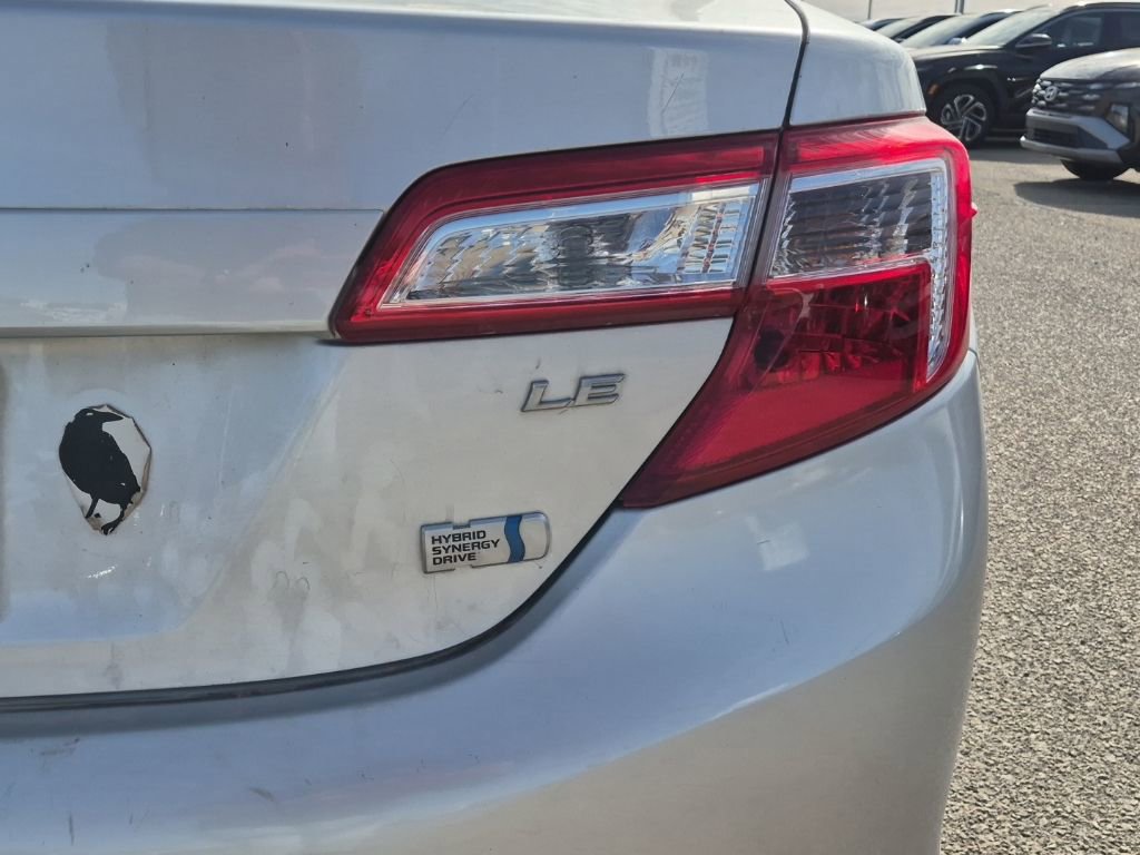 Used 2012 Toyota Camry LE image 9