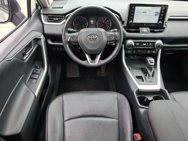 Certified 2021 Toyota RAV4 XLE Premium AWD/4WD image 7
