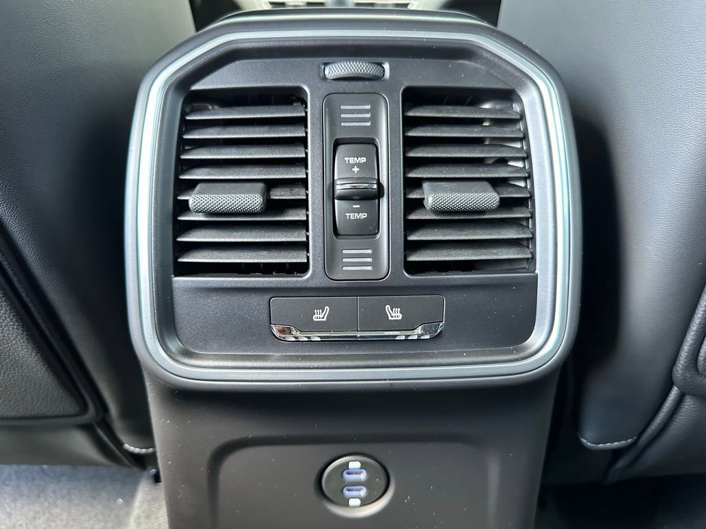 Used 2026 Porsche Macan S image 36