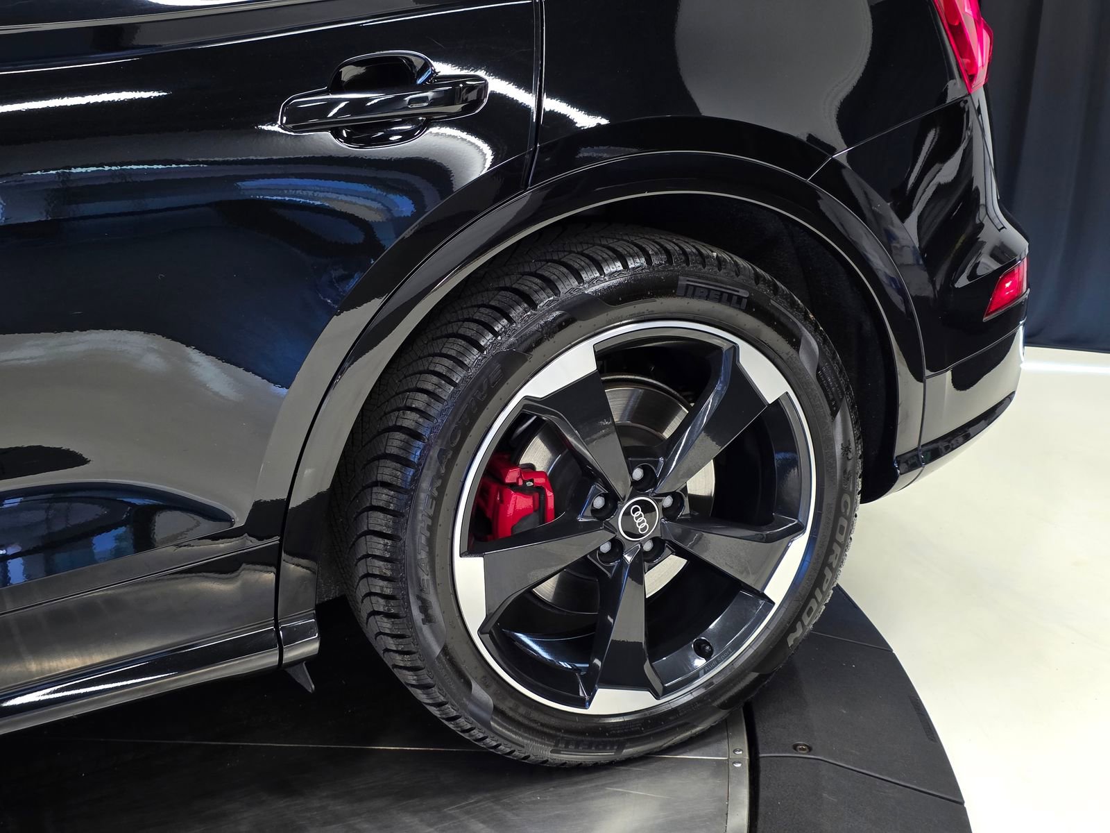 Used 2020 Audi SQ5 Premium Plus w/ Premium Plus Package AWD/4WD image 47