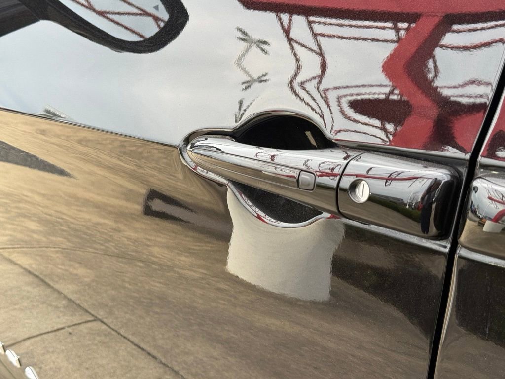 New 2026 Chrysler Pacifica Pinnacle image 13