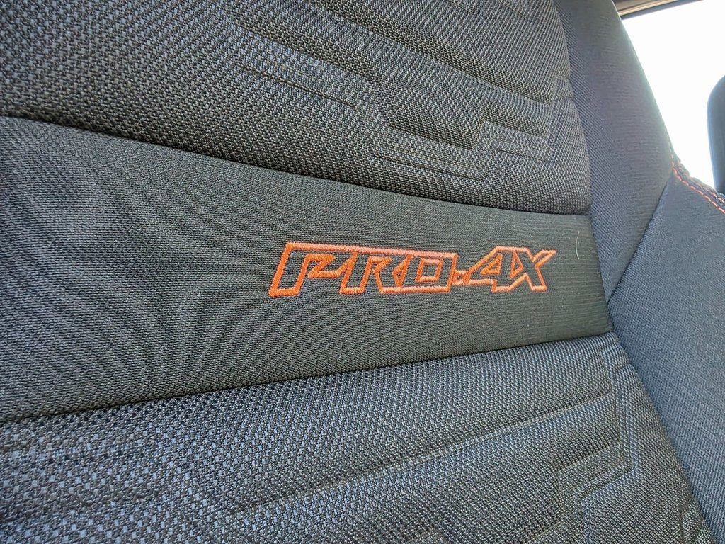 New 2026 Nissan Frontier PRO-4X w/ Pro-4x Convenience Package image 14