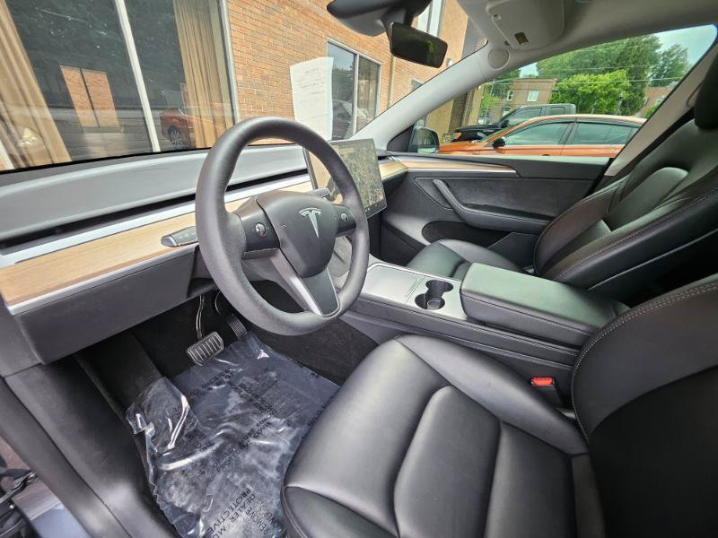Used 2023 Tesla Model Y Long Range AWD/4WD image 38