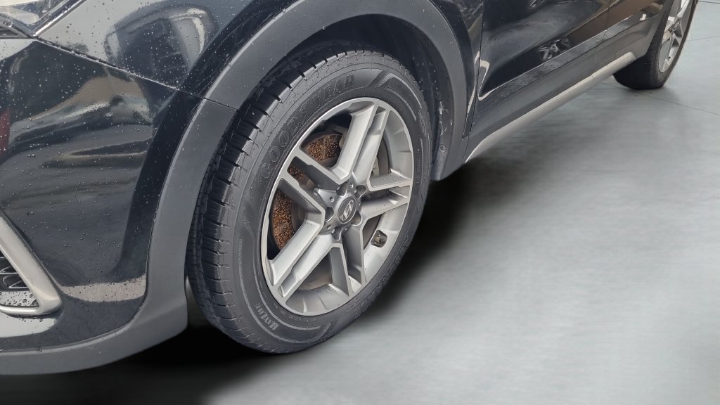 Used 2019 Hyundai Santa Fe XL AWD/4WD image 29