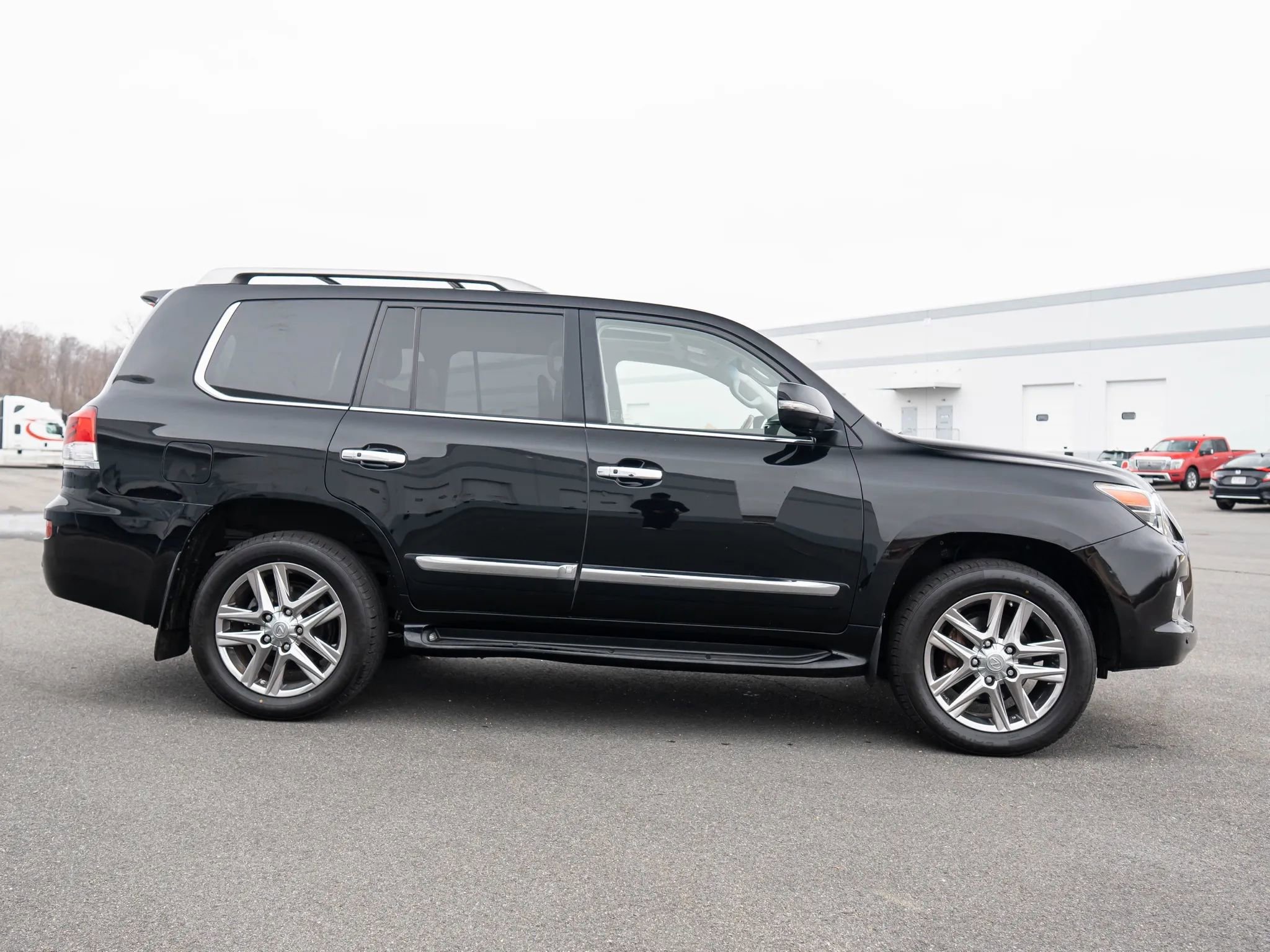 Used 2015 Lexus LX 570 4WD image 7