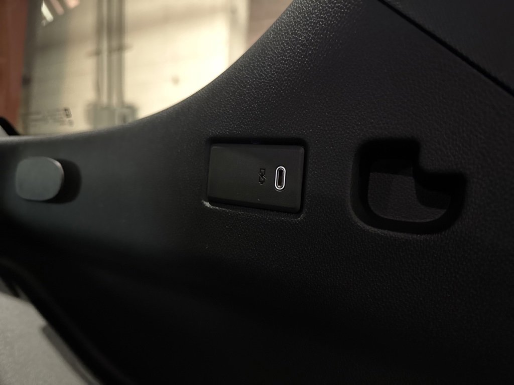 New 2026 Chevrolet Tahoe High Country w/ Sun And Tow Package image 45