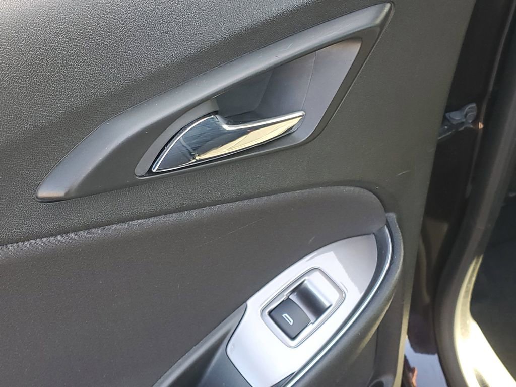 Used 2020 Chevrolet Malibu LT FWD image 13