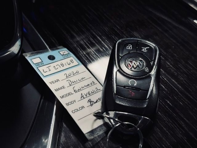 Used 2020 Buick Enclave Avenir w/ Avenir Technology Package image 46