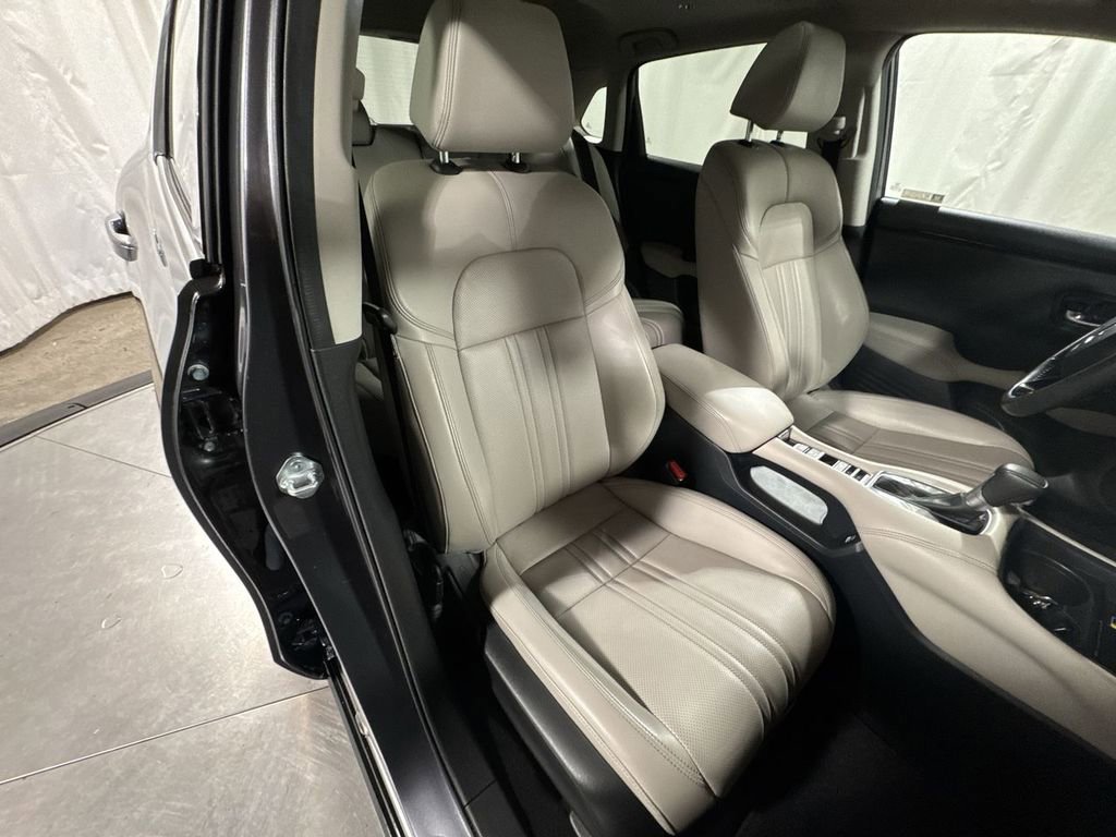 Certified 2023 Honda HR-V EX-L image 32