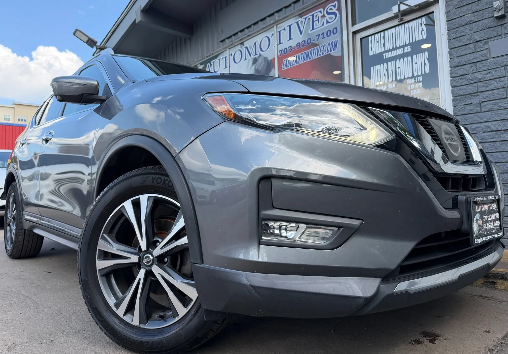 Used 2017 Nissan Rogue SL w/ SL Premium Package