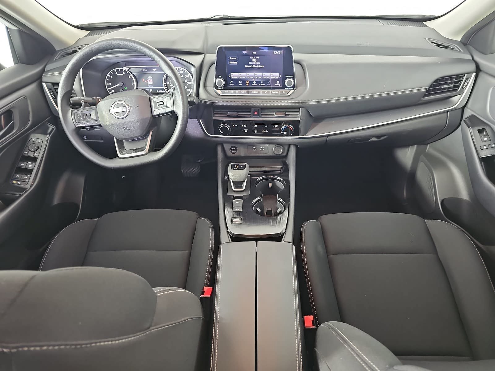 Used 2025 Nissan Rogue S FWD image 11