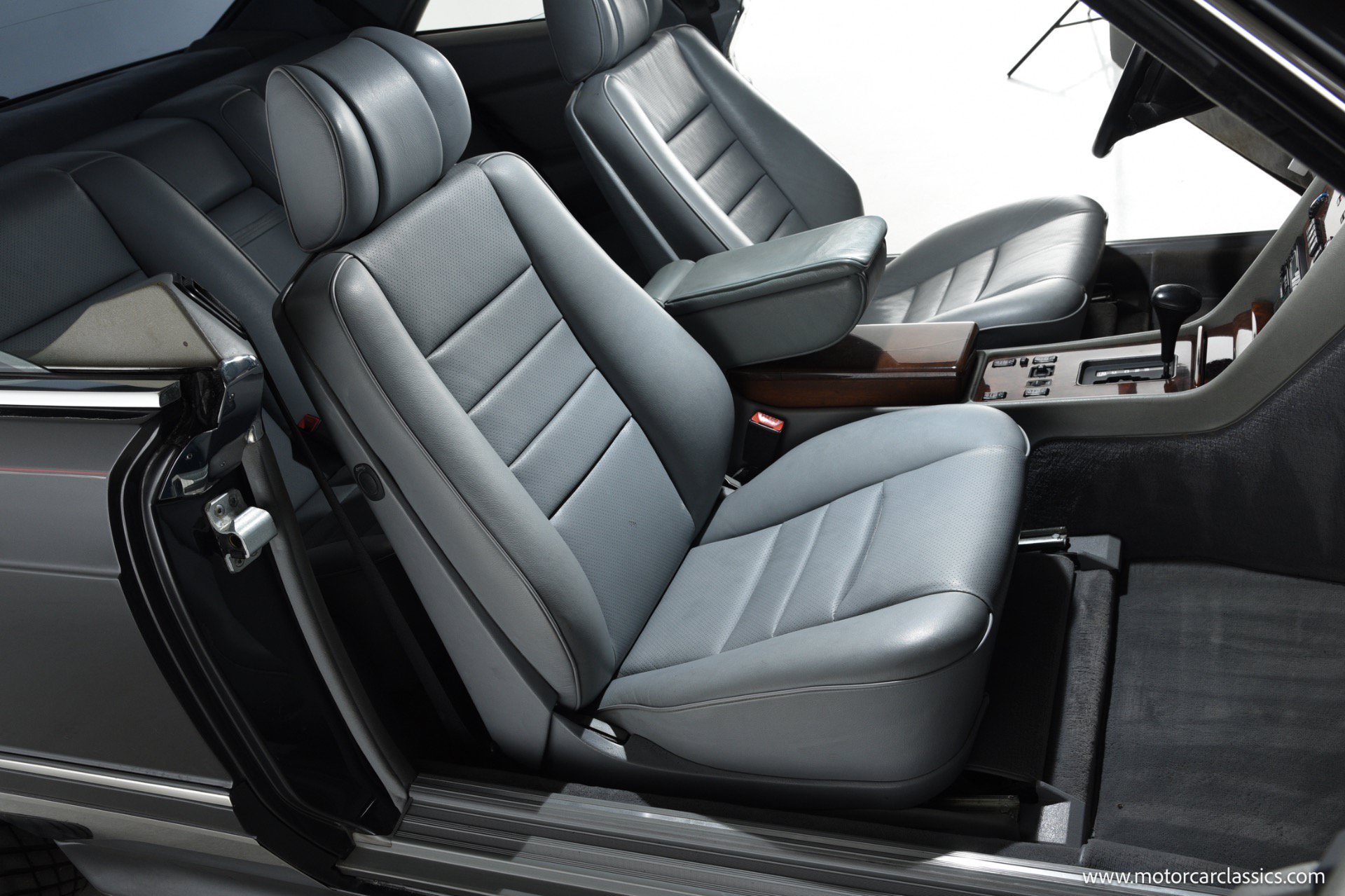 Used 1988 Mercedes-Benz 560 SEC image 24