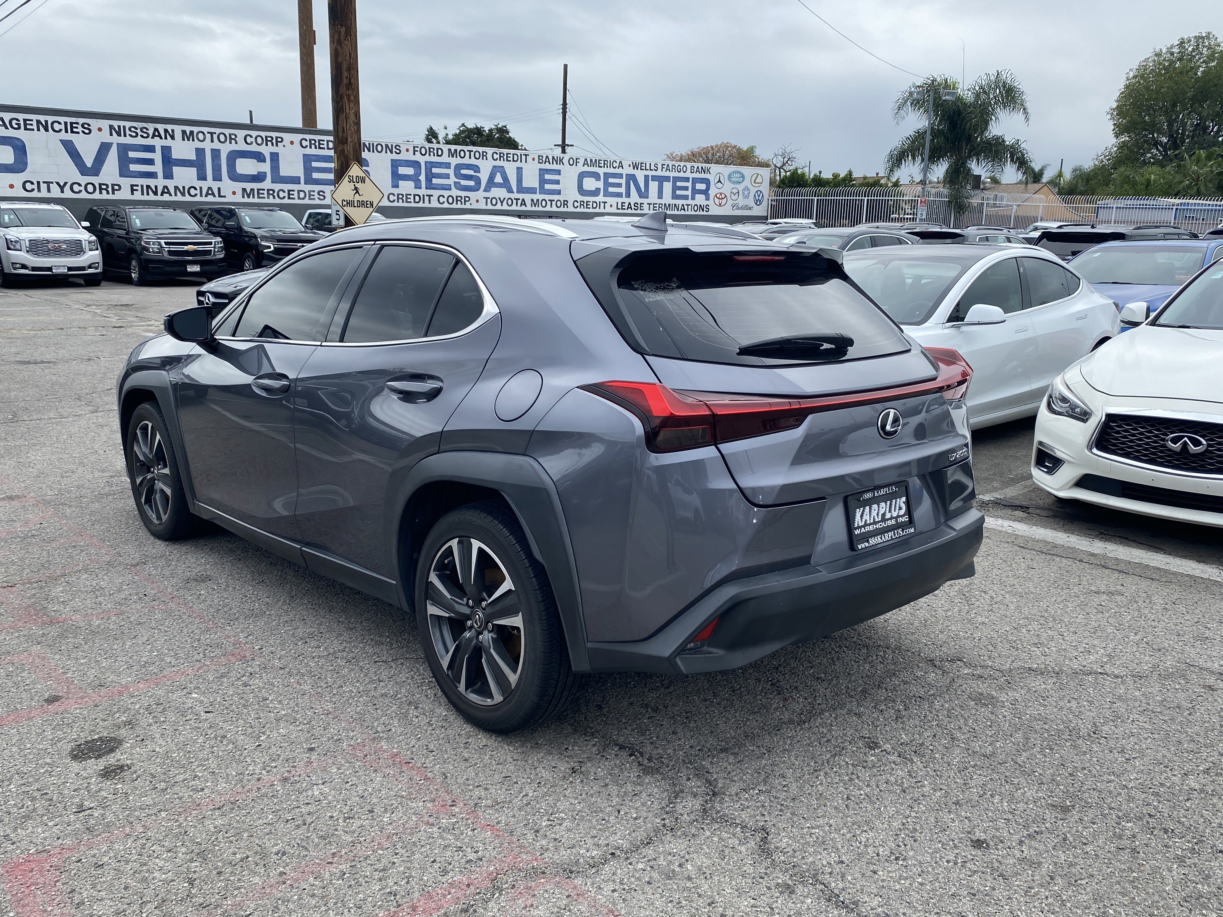 Used 2019 Lexus UX 200 w/ Premium Package FWD image 7