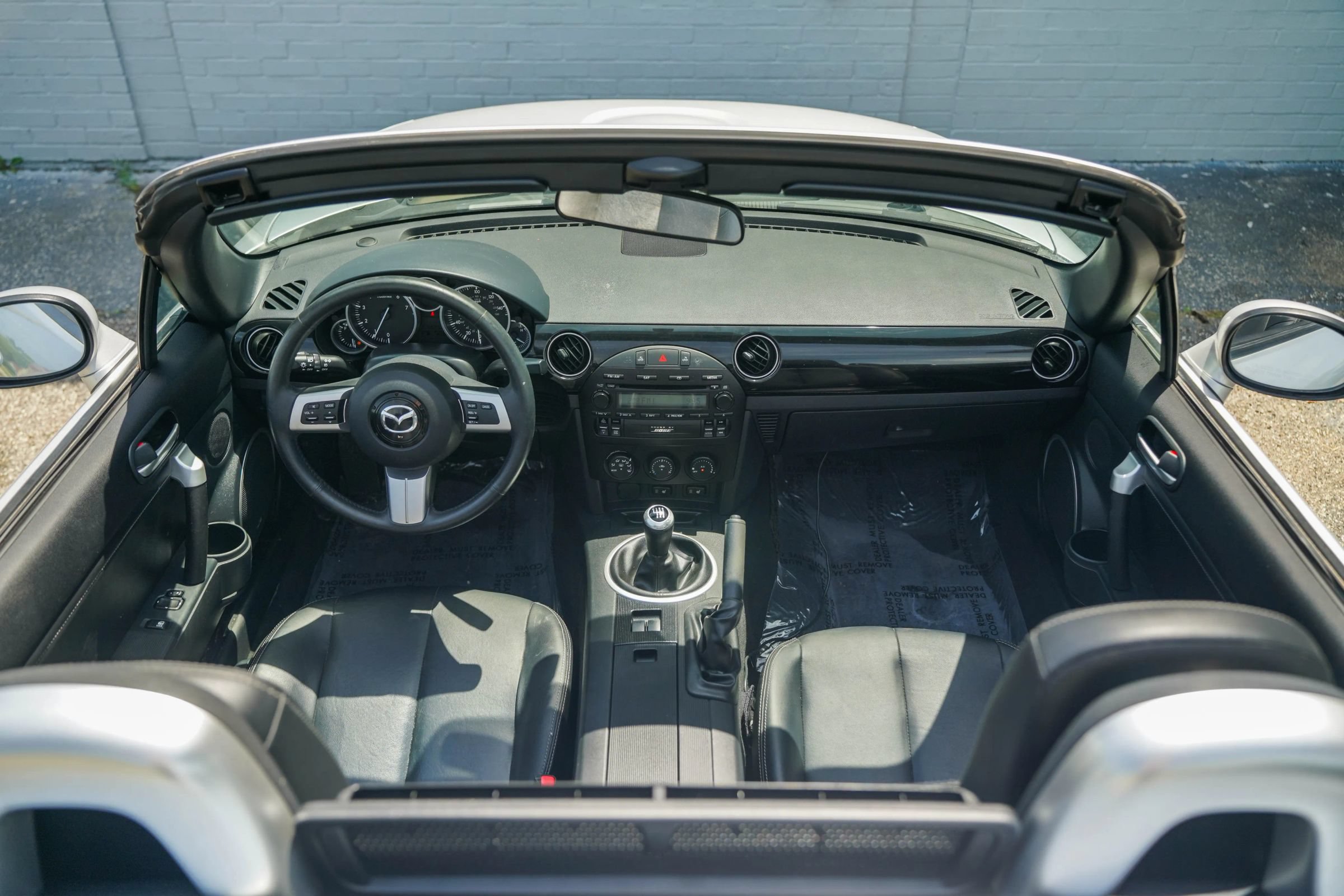 Used 2008 MAZDA MX-5 Miata Grand Touring w/ Premium Pkg RWD image 17