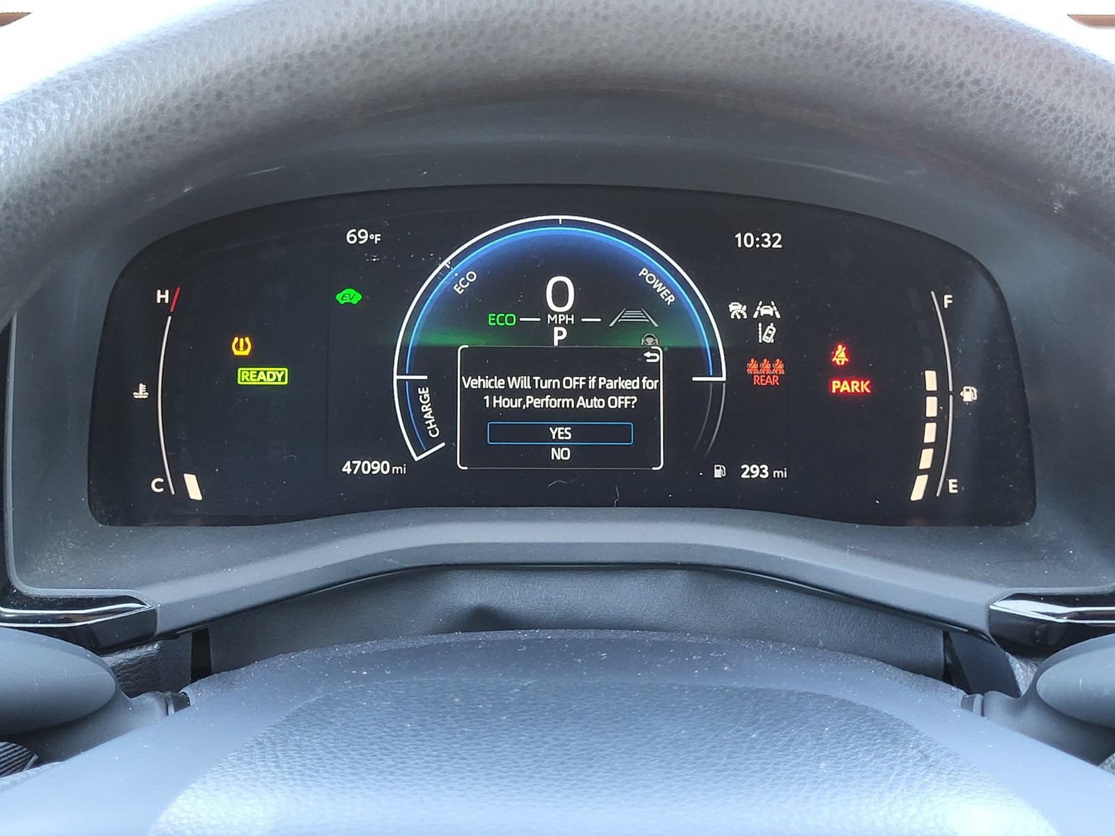 Used 2025 Toyota Camry LE FWD image 17