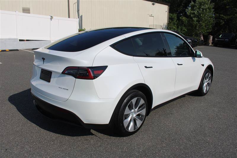 Used 2023 Tesla Model Y Long Range AWD/4WD image 7