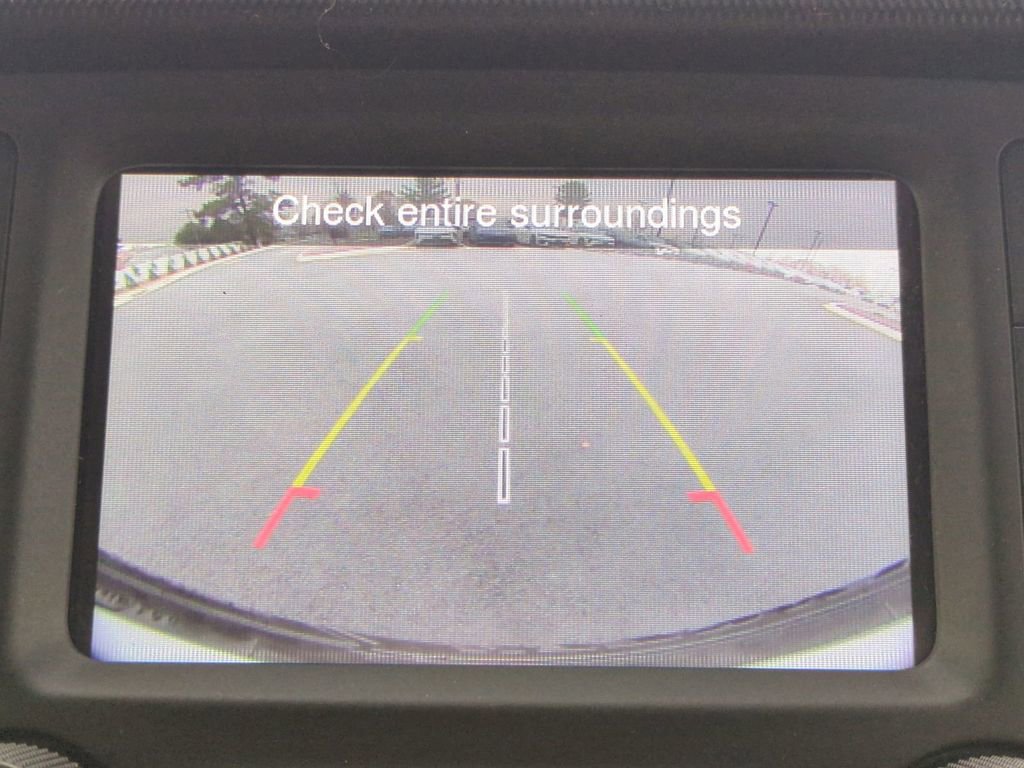 Used 2019 Jeep Wrangler Sport S image 19