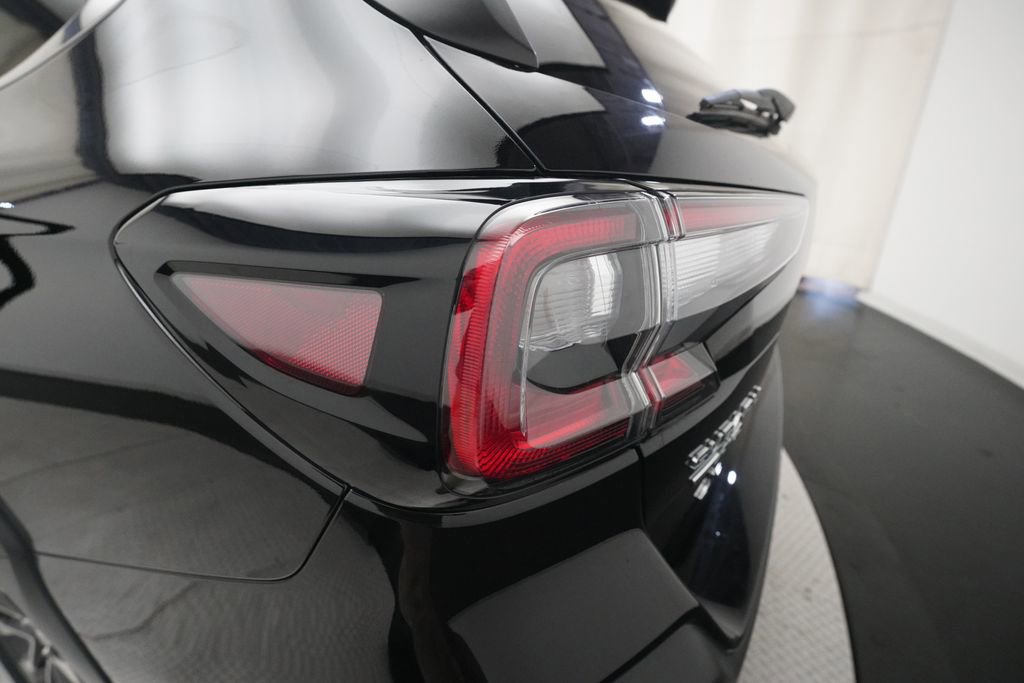 Certified 2025 Subaru Outback Limited image 37