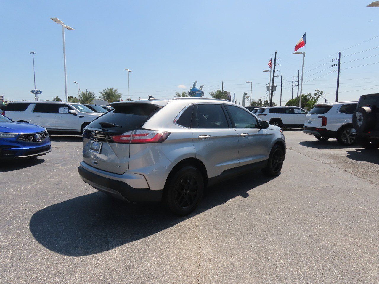 Used 2024 Ford Edge SEL w/ Convenience Package AWD/4WD image 11