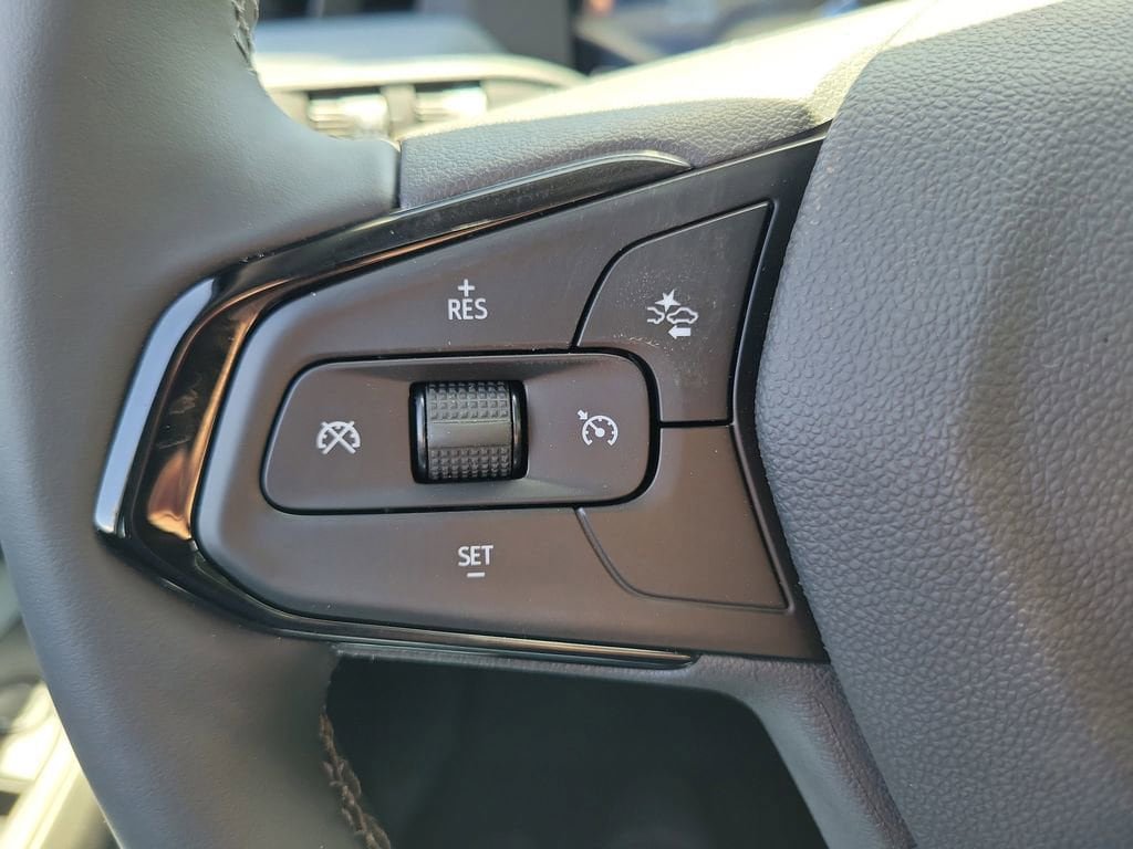 New 2027 Chevrolet Bolt LT w/ Comfort Package FWD image 5