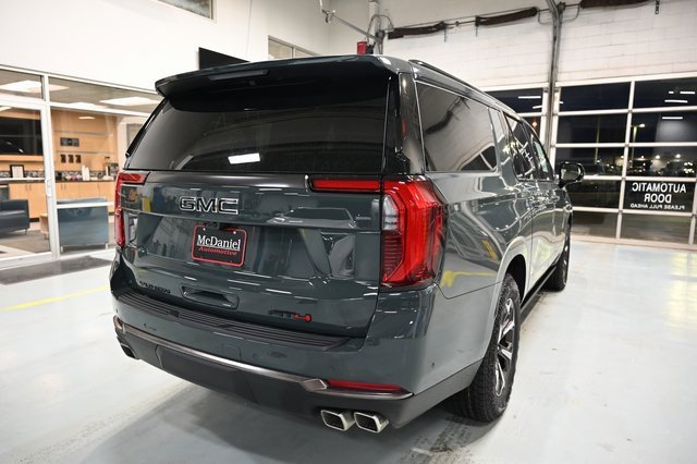 New 2026 GMC Yukon XL AT4 Ultimate w/ LPO, Illumination Package image 5
