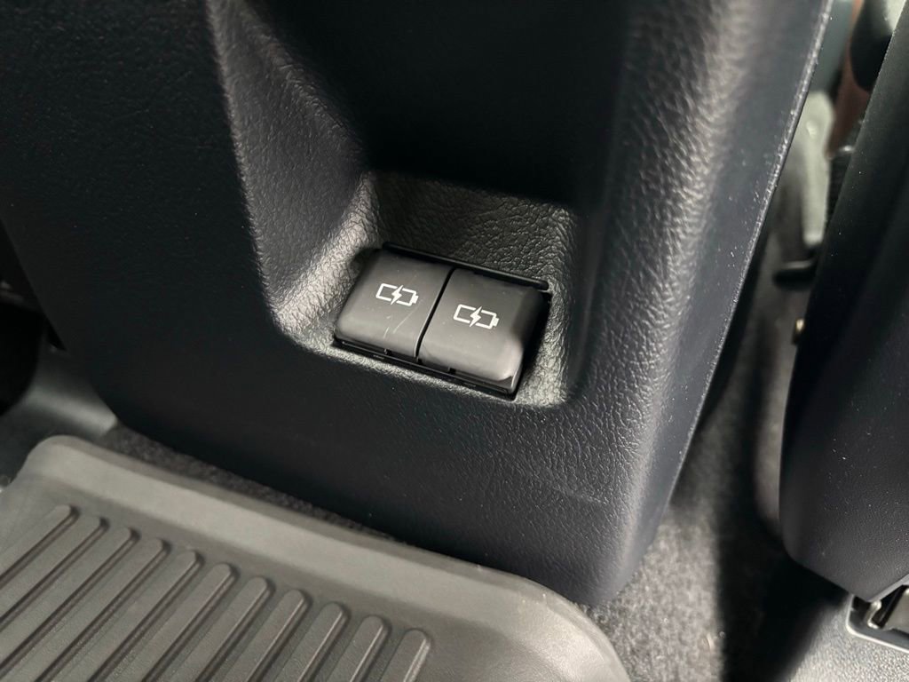 Used 2023 Toyota 4Runner Limited AWD/4WD image 20