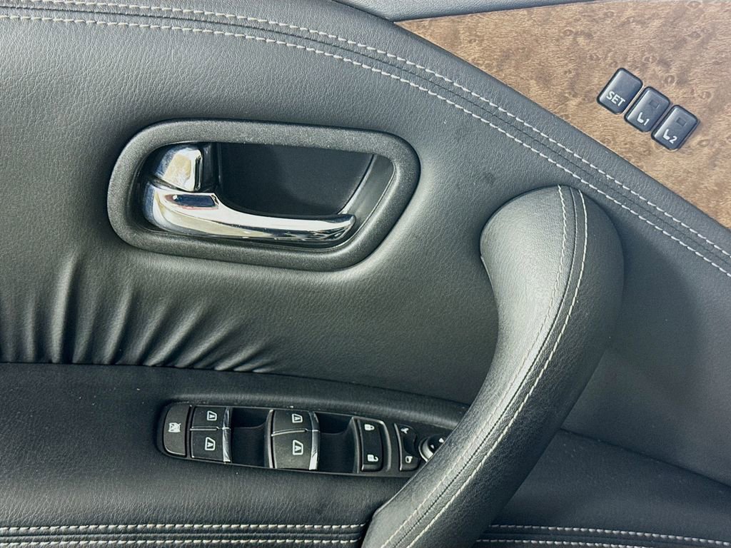 Used 2017 INFINITI QX80 4WD image 21