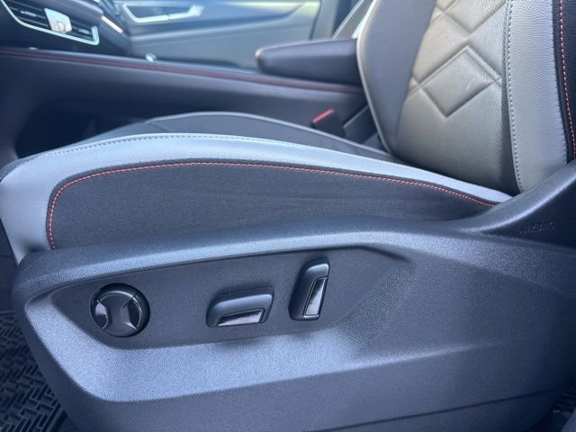 Certified 2025 Volkswagen Atlas Peak Edition SE image 11