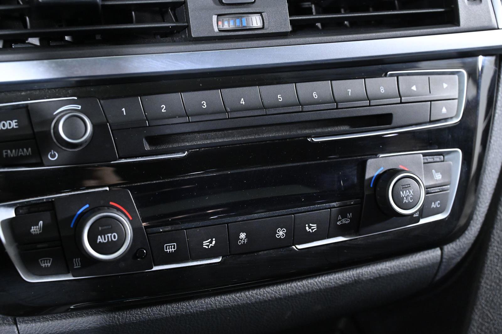 Used 2017 BMW 330i xDrive 330i xDrive image 15