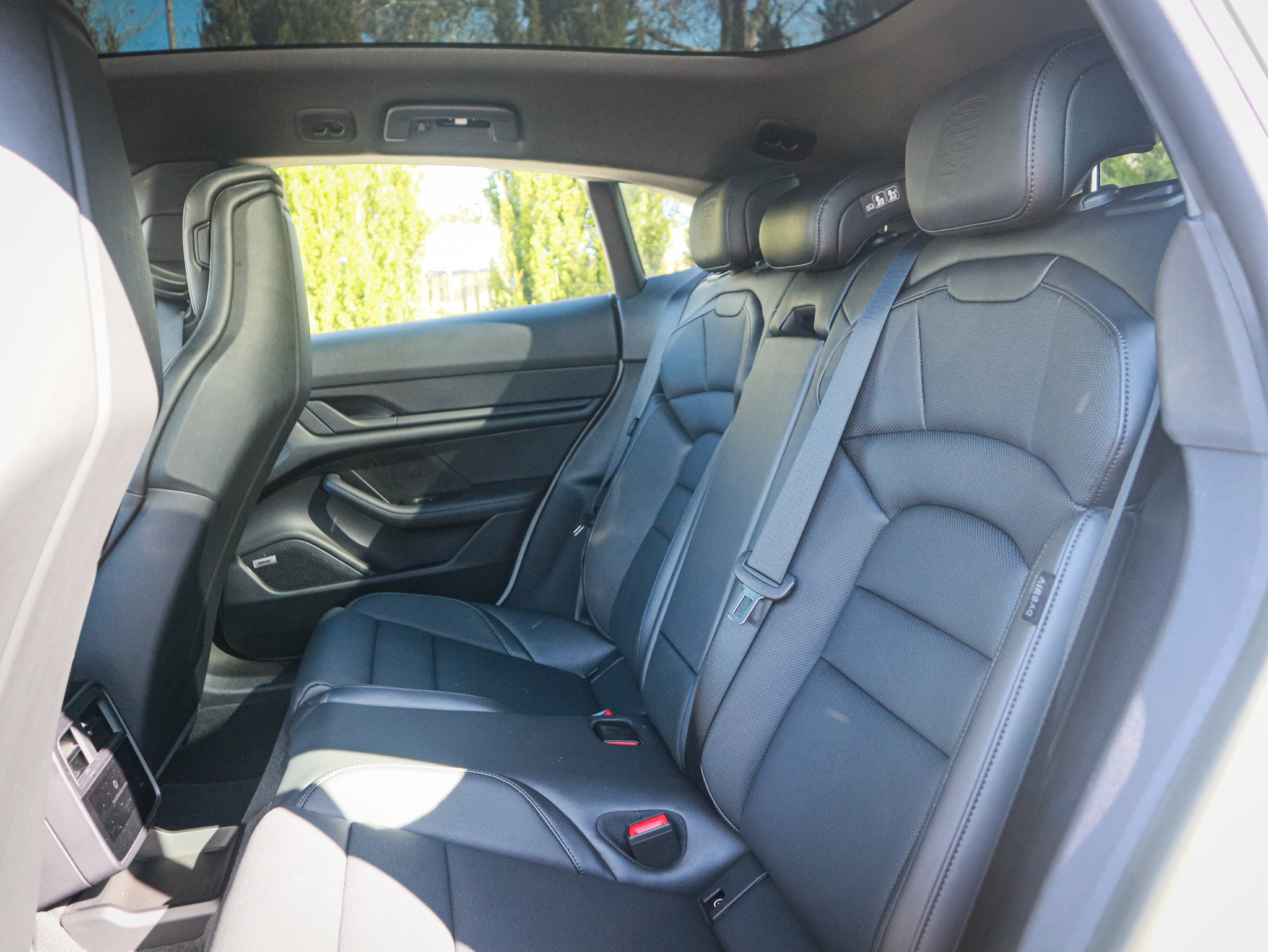 Used 2023 Porsche Taycan 4 Cross Turismo w/ Premium Package image 30