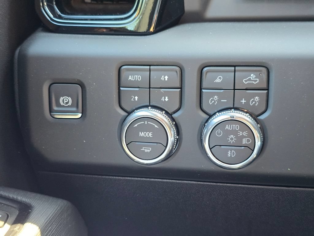 New 2026 GMC Sierra 2500 AT4X AWD/4WD image 18