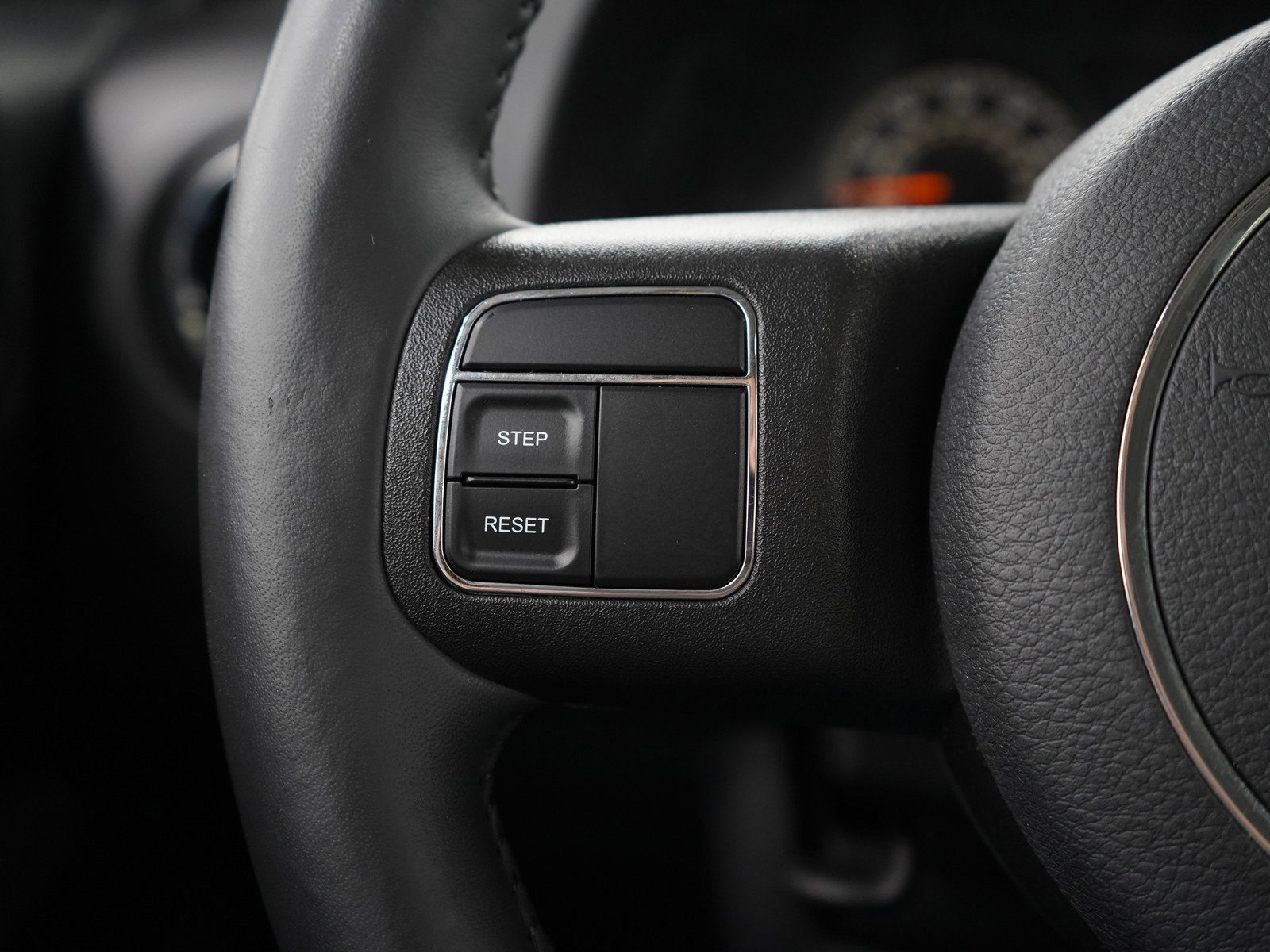 Used 2015 Jeep Patriot High Altitude image 23