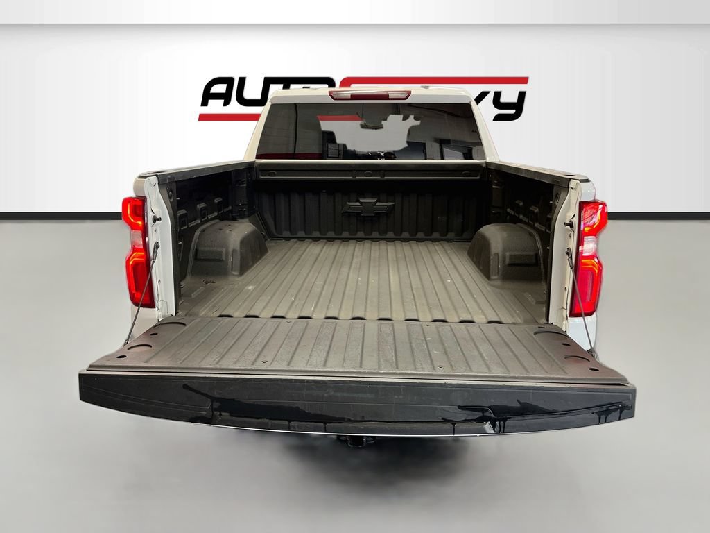 Used 2026 Chevrolet Silverado 1500 RST w/ RST Select Package AWD/4WD image 26