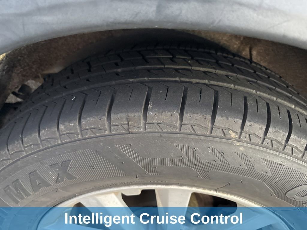 Used 2018 Nissan Rogue SV w/ Premium Package image 9