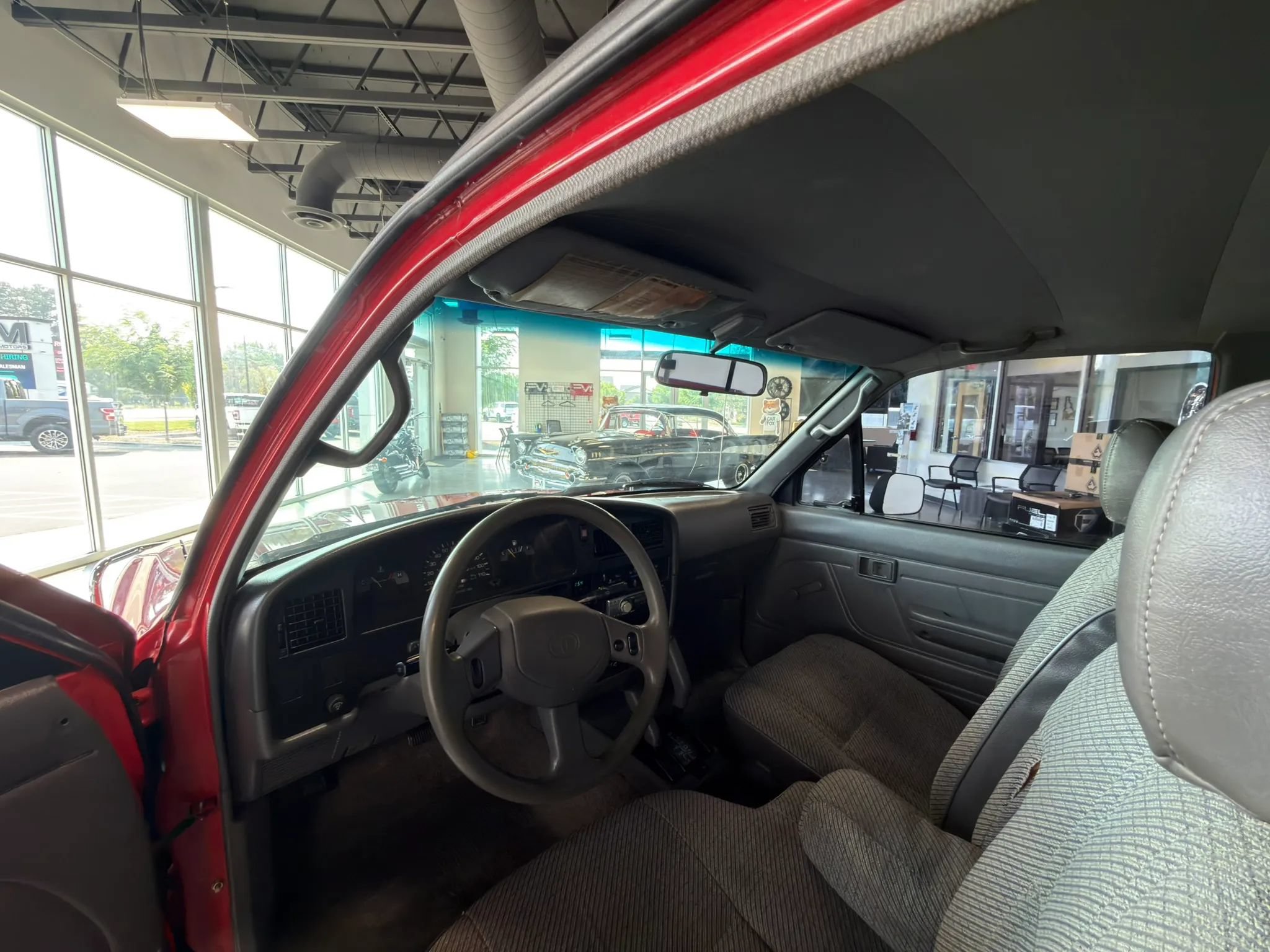Used 1993 Toyota Pickup Deluxe AWD/4WD image 12