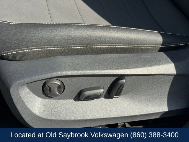 Certified 2023 Volkswagen Taos SE w/ Panoramic Sunroof Package image 28