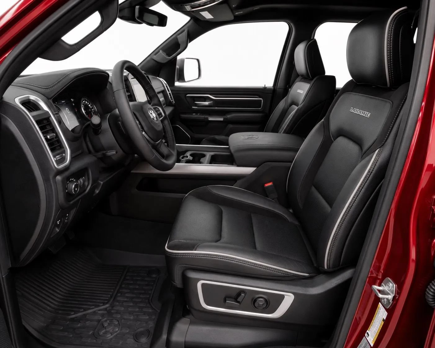 Used 2023 RAM 1500 Laramie AWD/4WD image 15